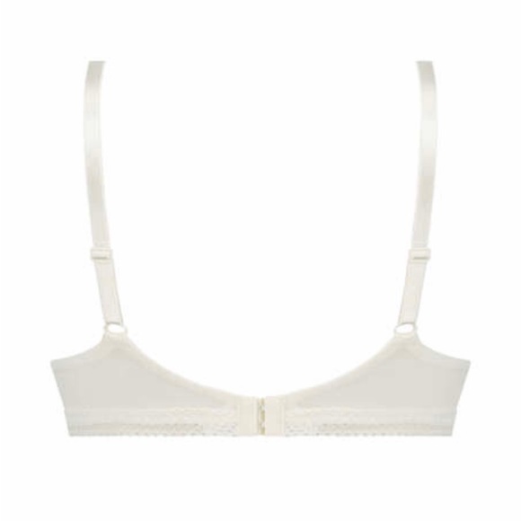 Hunkmoeller Bessie White  Padded Non-Wired Bra - Picture 4 of 11
